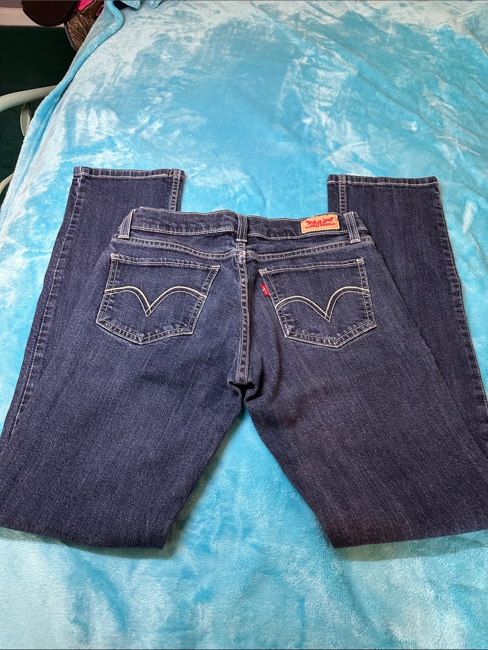 Levi's Dark Blue Denim Jeans with Red Tab